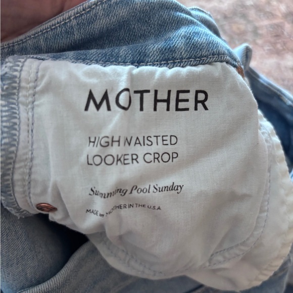 MOTHER High Waisted Looker Crop Jeans Swimming Pool Sunday Light Wash Denim - Picture 7 of 8
